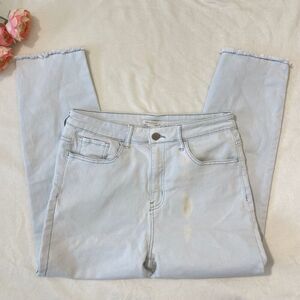 Forever 21 Light Wash Straight-Leg Jeans with Raw Hem
